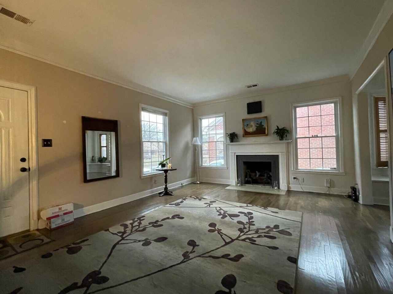 970 N Barksdale St - Photo 6 of 20