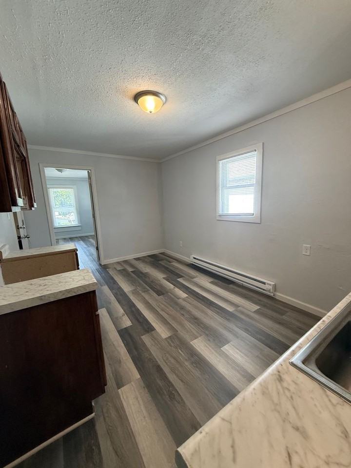 2013 Miller St - Photo 3 of 13