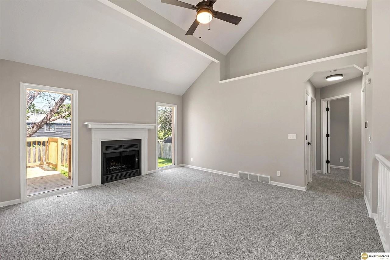 14614 Borman St - Photo 3 of 22