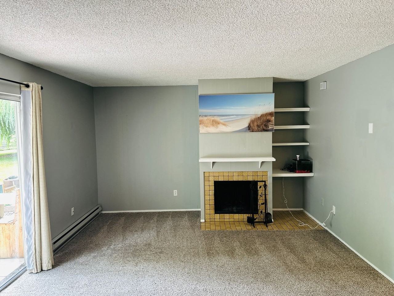 345 Ne 105th St - Photo 7 of 25