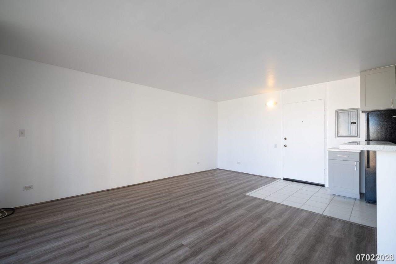 754 Ekela Ave #608 - Photo 5 of 16