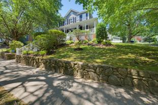 102 Parkside Cir - Photo 1 of 1