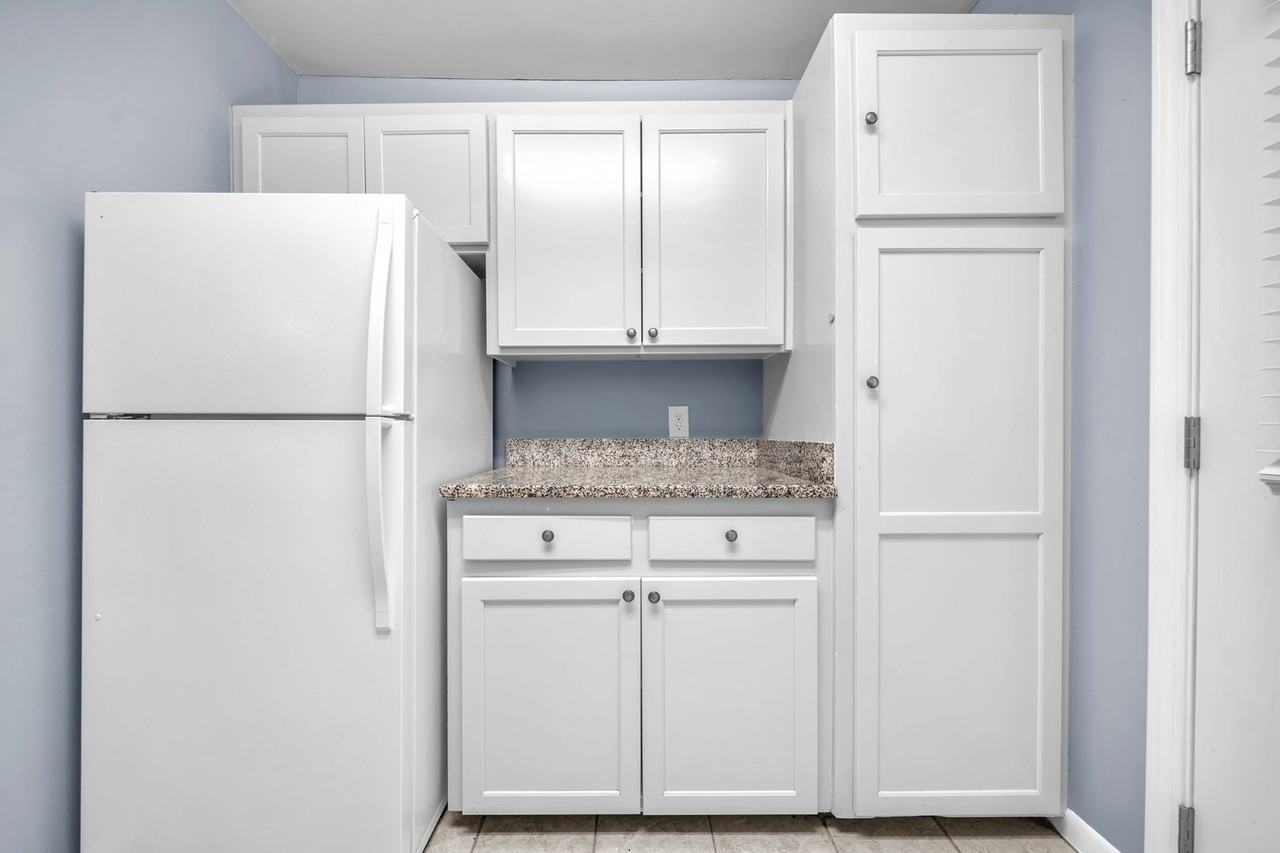 2100 W Beach Dr #101 - Photo 3 of 37