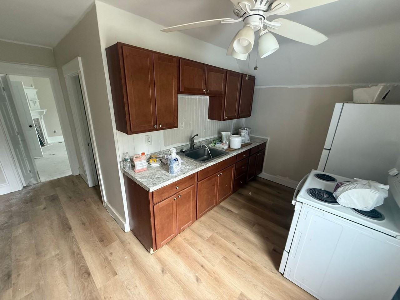 182 Grove St - Photo 4 of 8