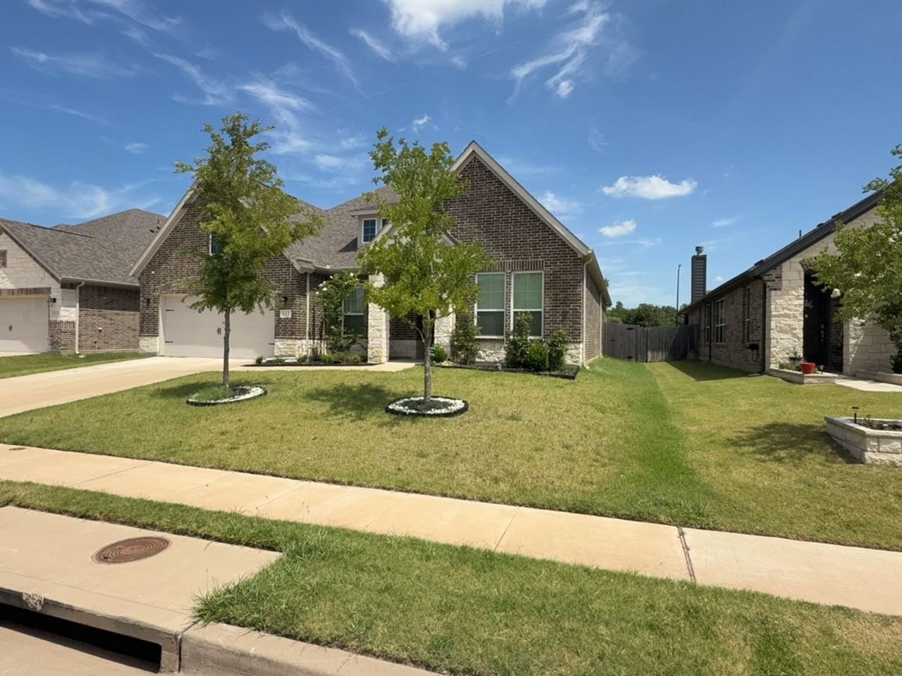 117 Aberdeen Dr - Photo 2 of 12