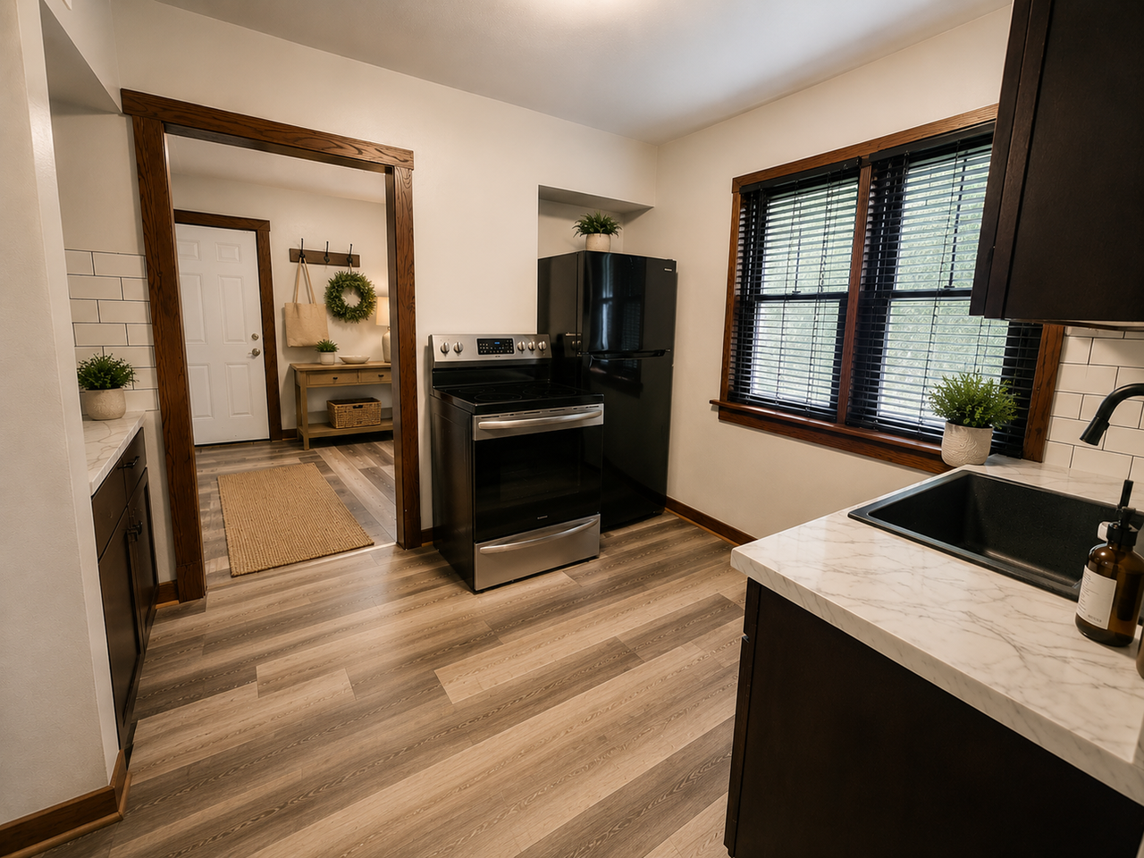 1025 S 62nd St - Photo 3 of 8