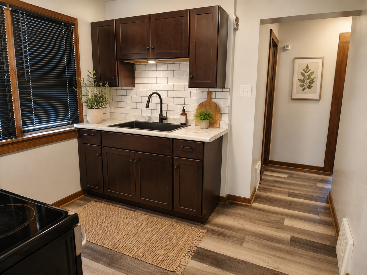 1025 S 62nd St - Photo 4 of 8