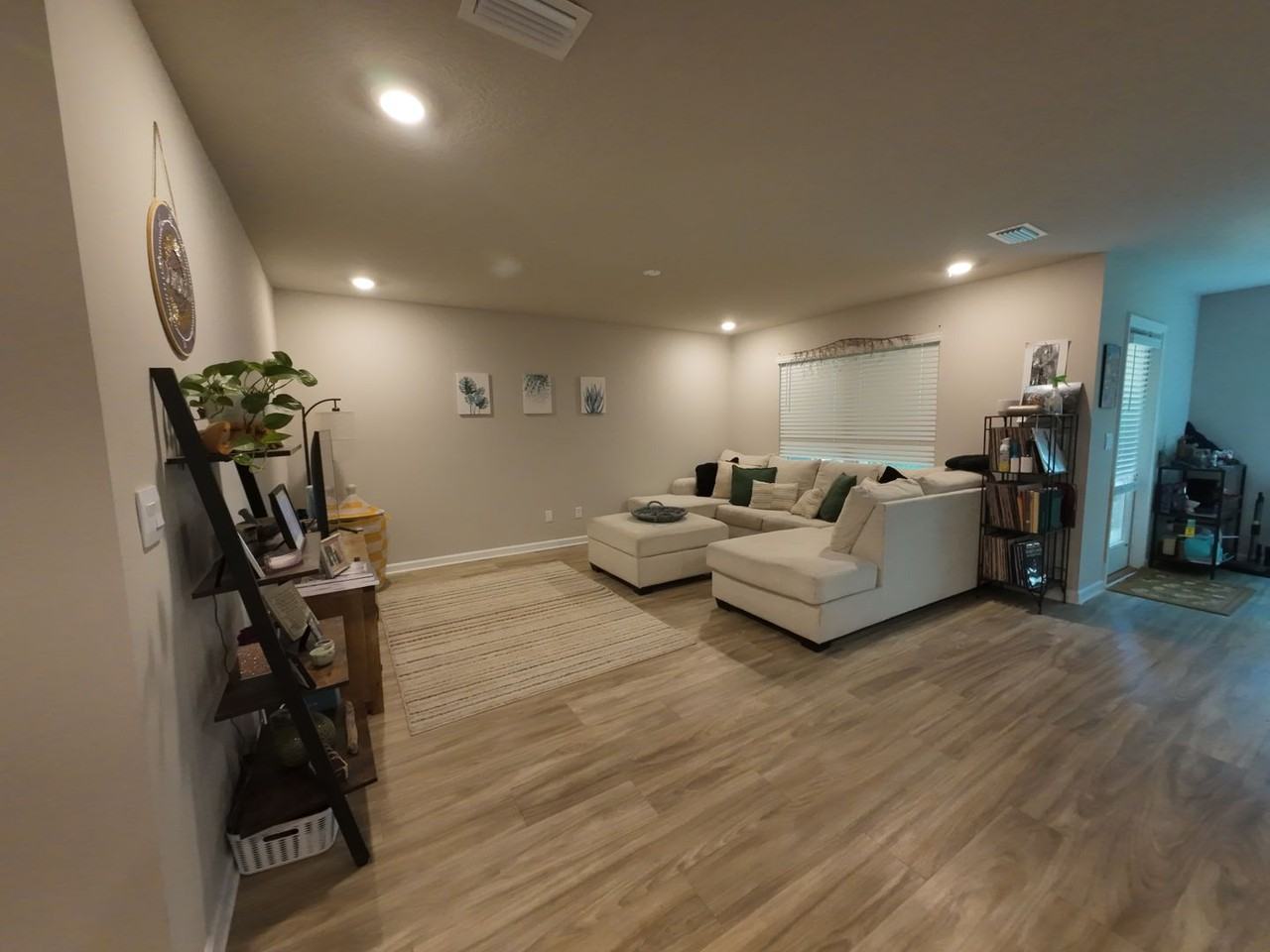 2496 Arbordale Loop - Photo 3 of 10