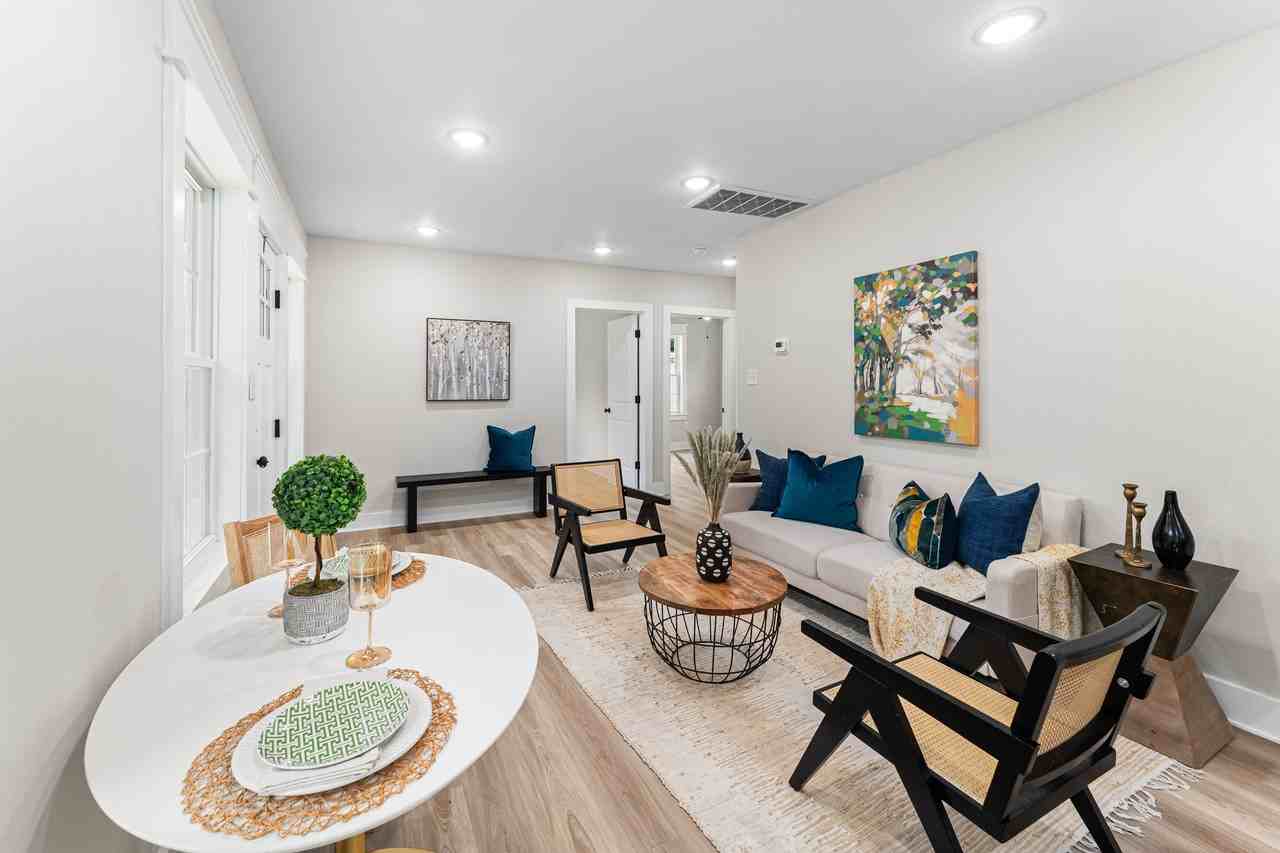 9 E Berry St #1 - Photo 5 of 20
