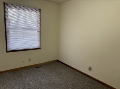 2676 Kragspough Ct #2676 - Photo 4 of 9