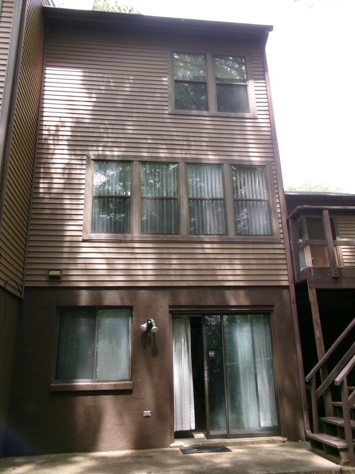 23320 Red Oak Ct #1 - Photo 3 of 24