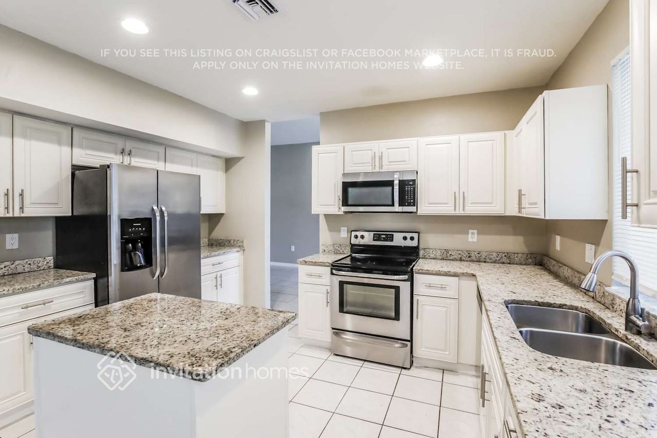 7712 Highlands Cir - Photo 6 of 18