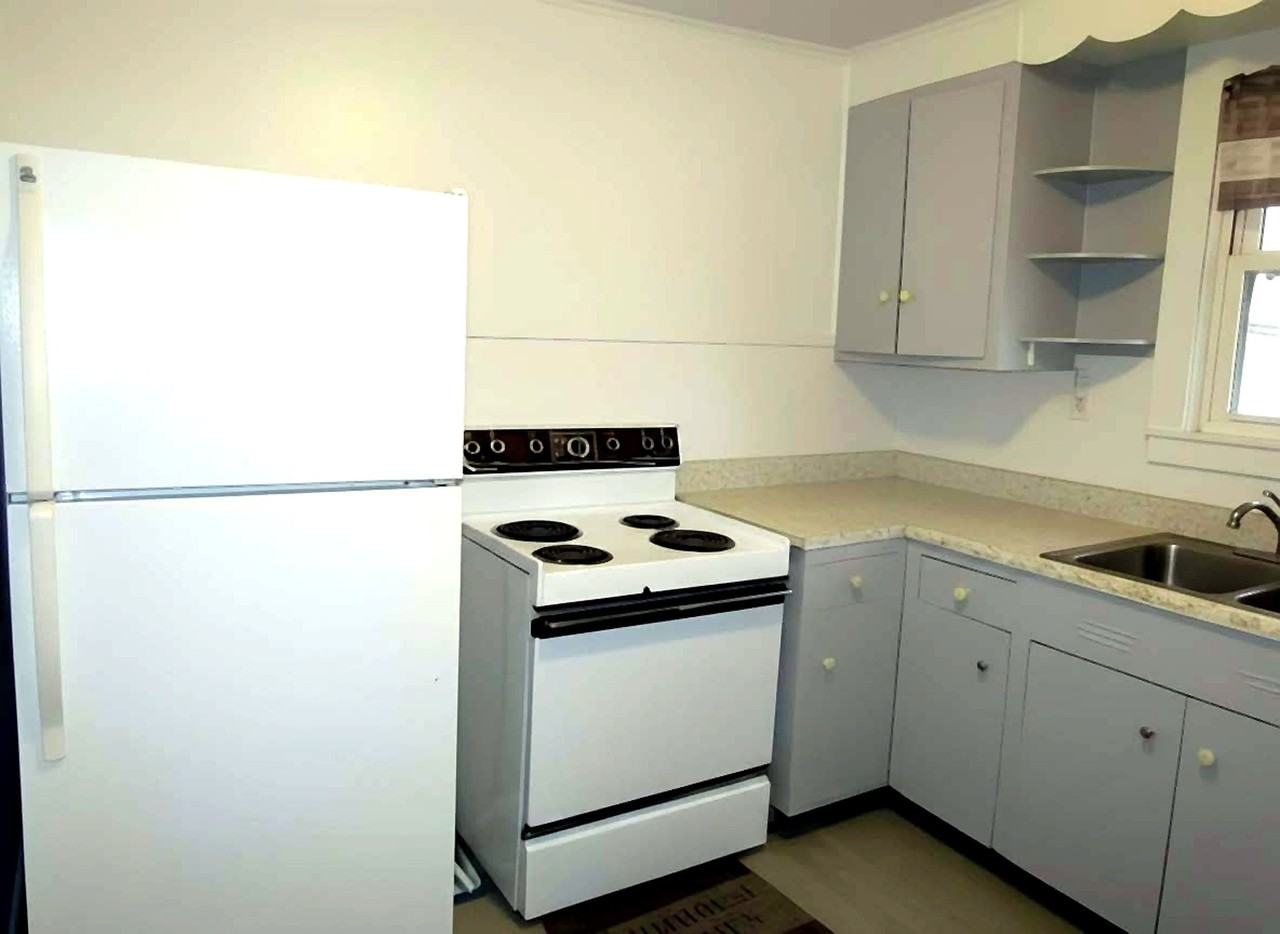 207 E State St #1 - Photo 2 of 4