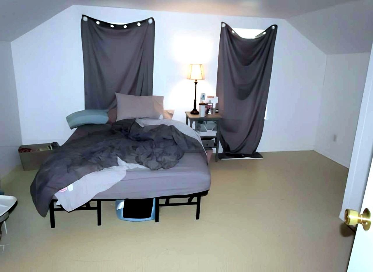 207 E State St #1 - Photo 3 of 4