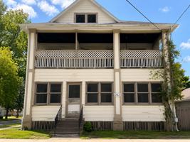 featured image of 227 1/2 W Pleasant St #227-5
