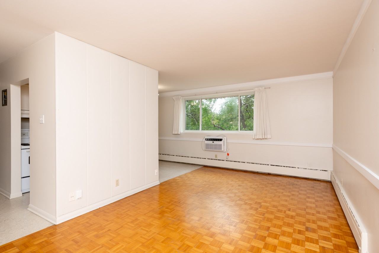 365 Edison Avenue - Photo 6 of 20