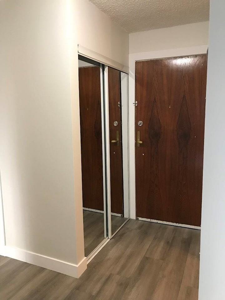 Greystone Apartments - Photo 4 of 18