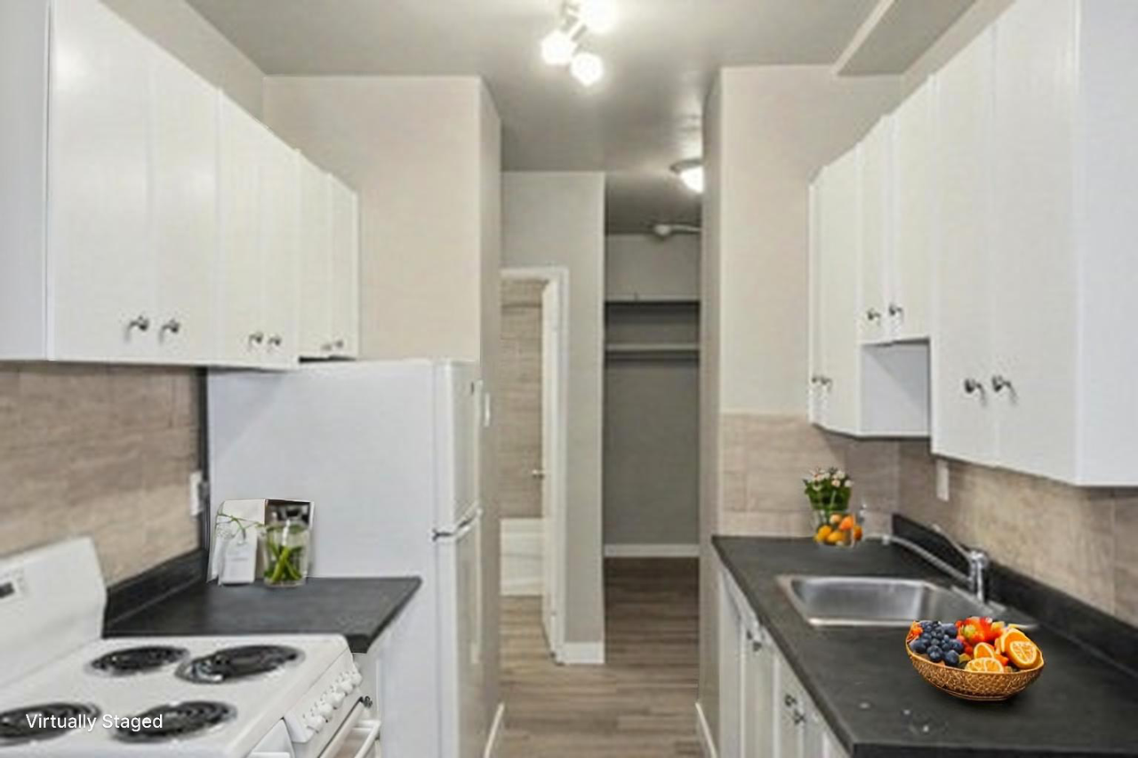 Villa Apartments - Photo 4 of 17