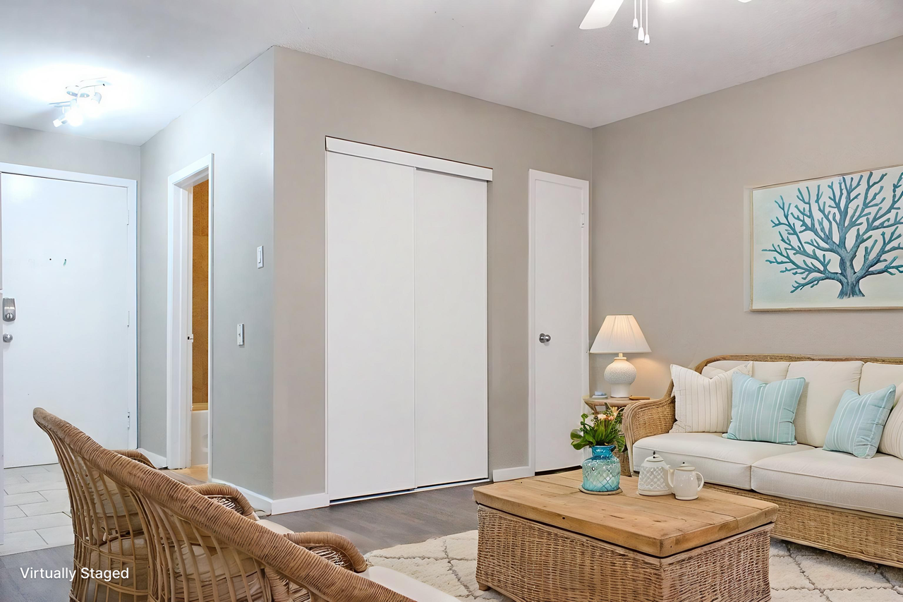 Villa Apartments - Photo 6 of 17