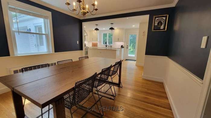 35 Bay State Rd - Photo 5 of 20