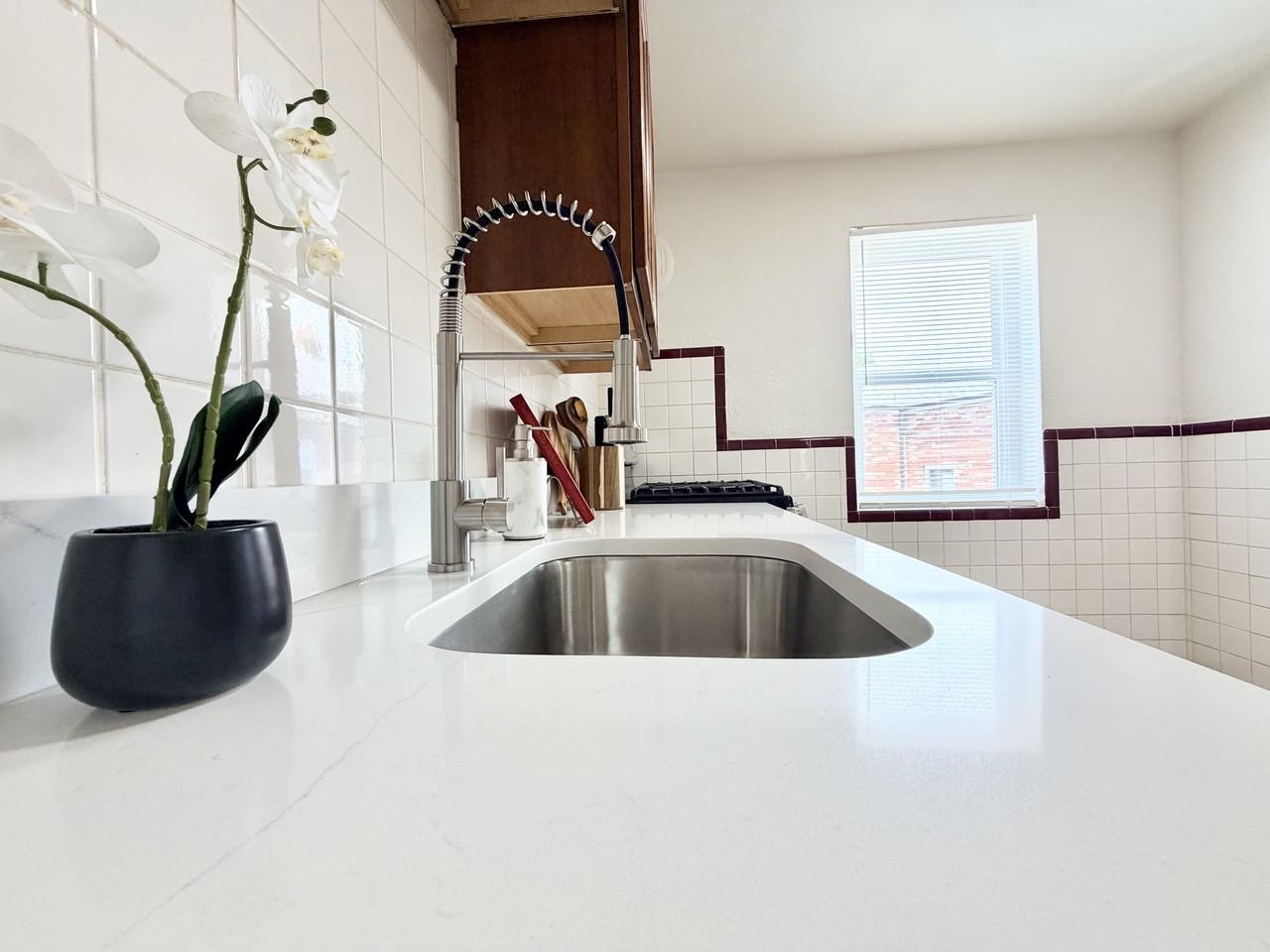 7180 Jamieson Avenue #2W - Photo 2 of 12