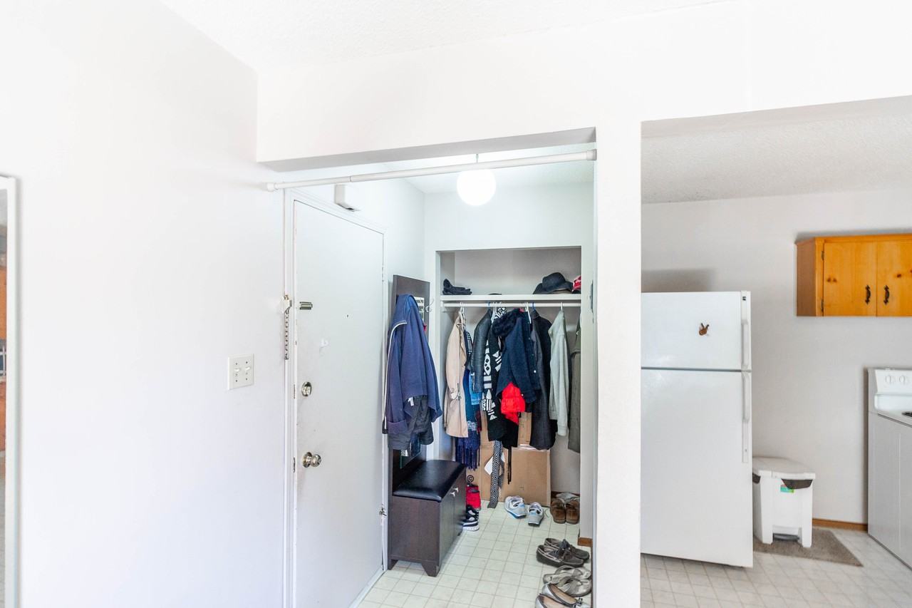 14540 1 St Nw - Photo 3 of 8