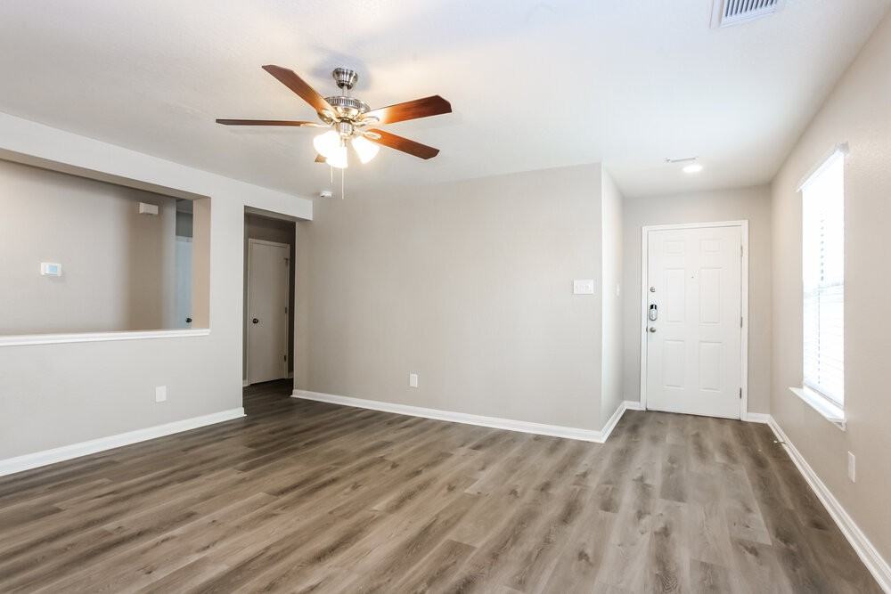 15510 Miller House Ln - Photo 6 of 16