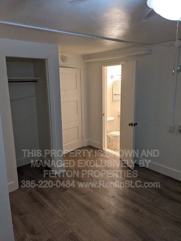 2035 S St - Photo 6 of 16