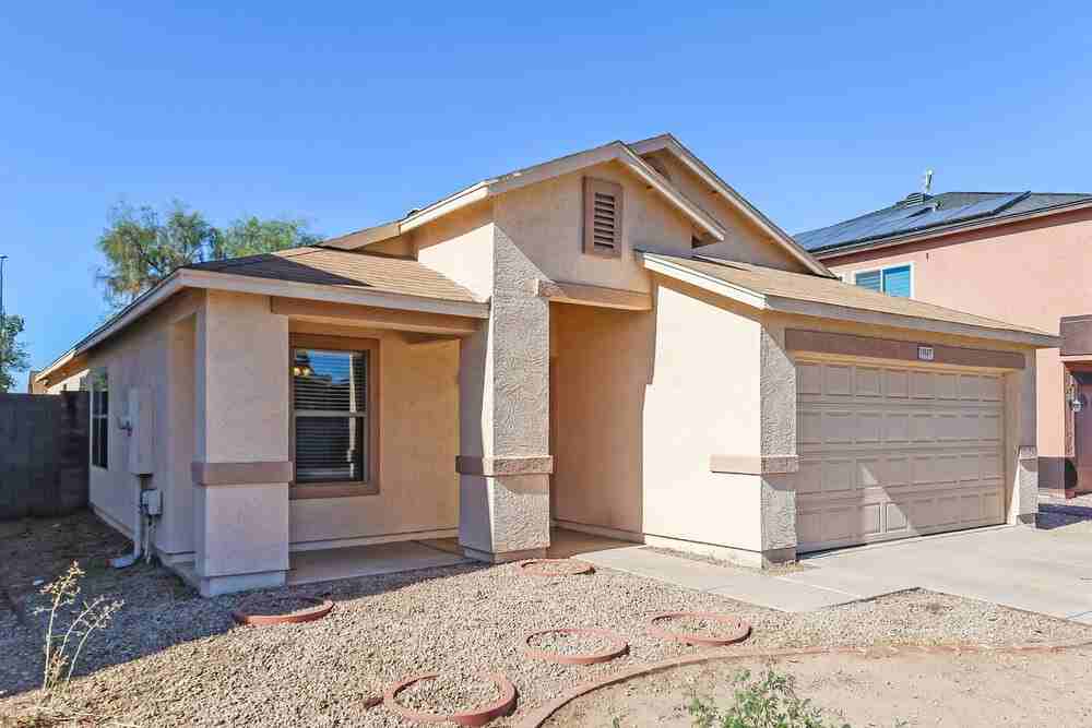 11807 W Ester Dr - Photo 3 of 16