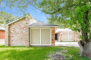 featured image of 8403 Quail Burg Ln