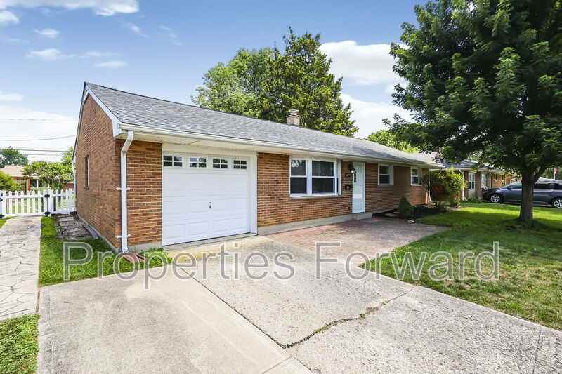 4330 Ashgrove Dr - Photo 3 of 44