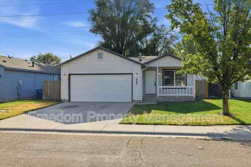 1020 Aspen Grove St