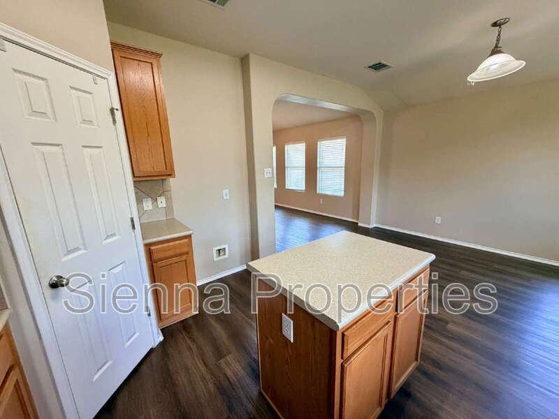 516 W South St - Photo 7 of 29