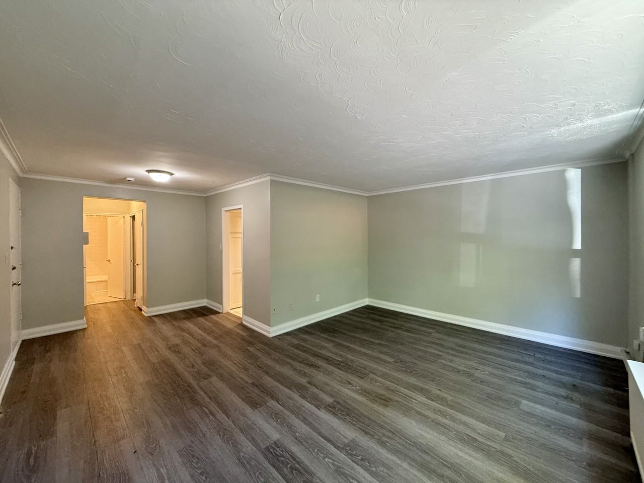 1299 Bayview Avenue - Photo 3 of 15