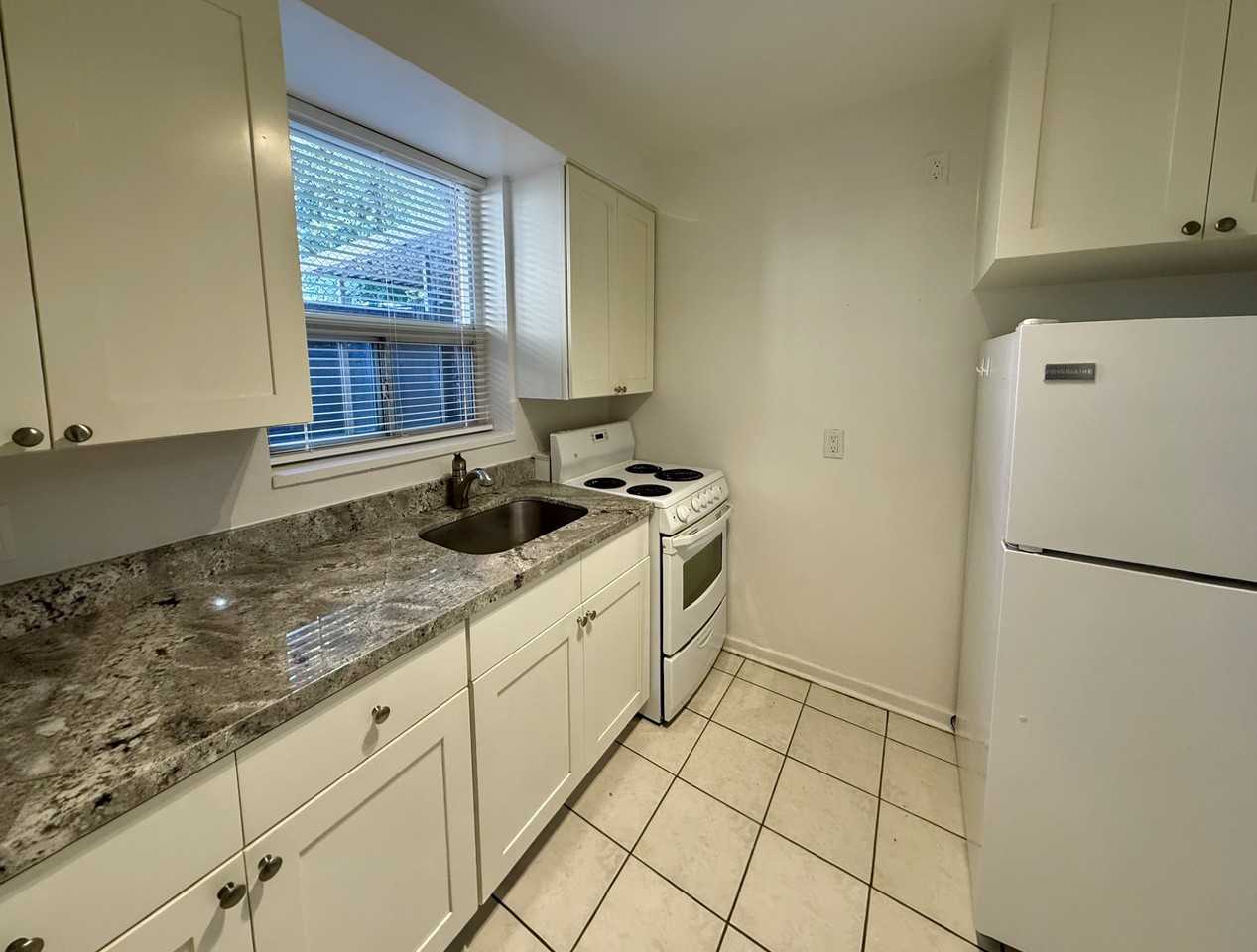 1299 Bayview Avenue - Photo 7 of 15