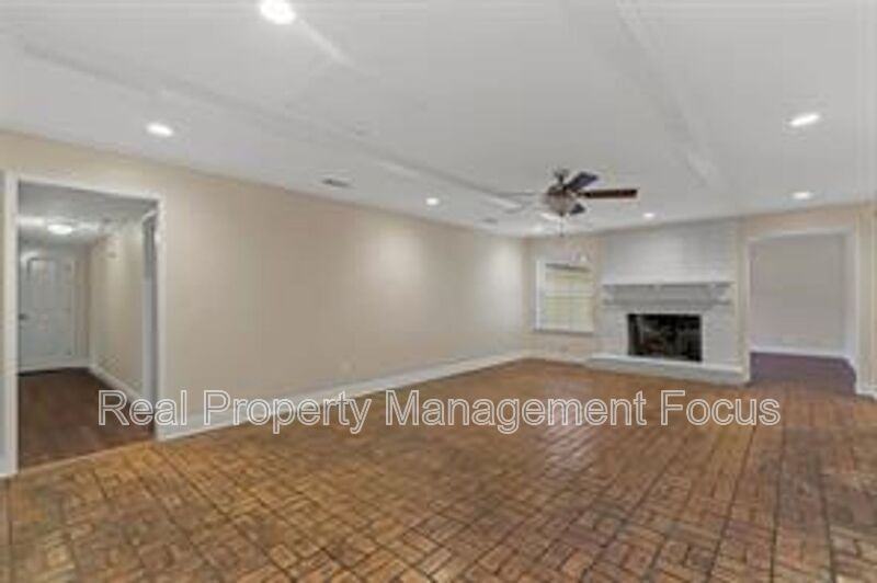 14722 Overview Dr - Photo 6 of 40