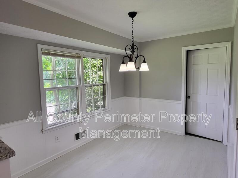 4548 Shallowford Rd - Photo 7 of 15