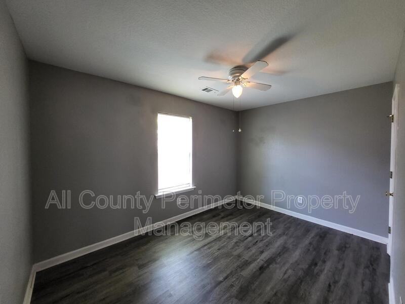 624 Oakland Hills Dr - Photo 5 of 8