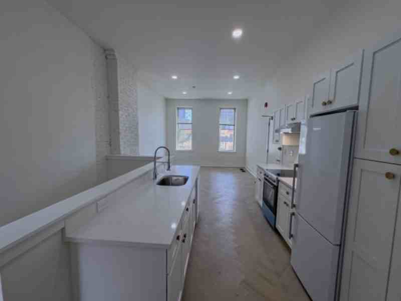 2005 Green St #1F - Photo 7 of 14
