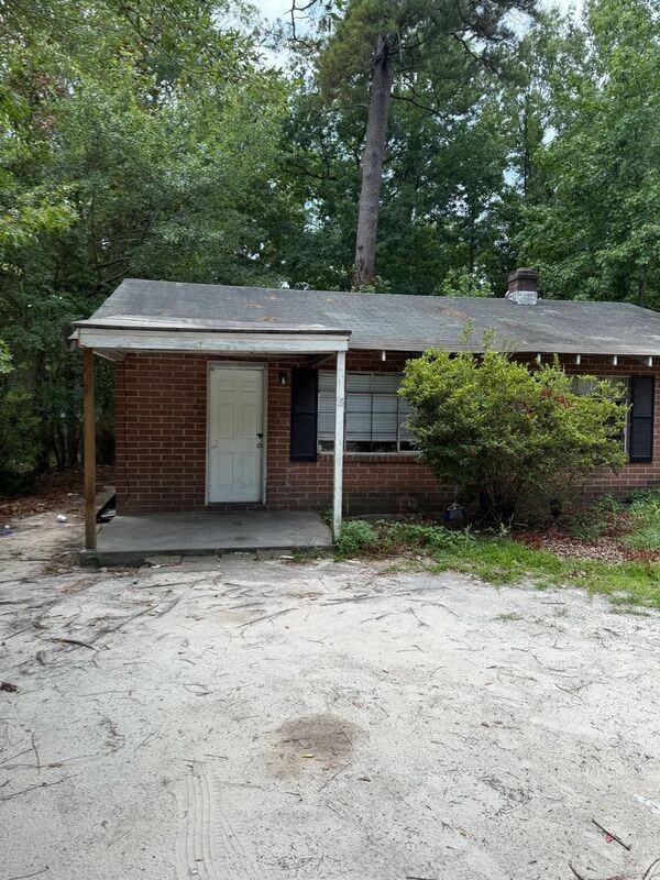 18B Carrol Dr - Photo 2 of 2