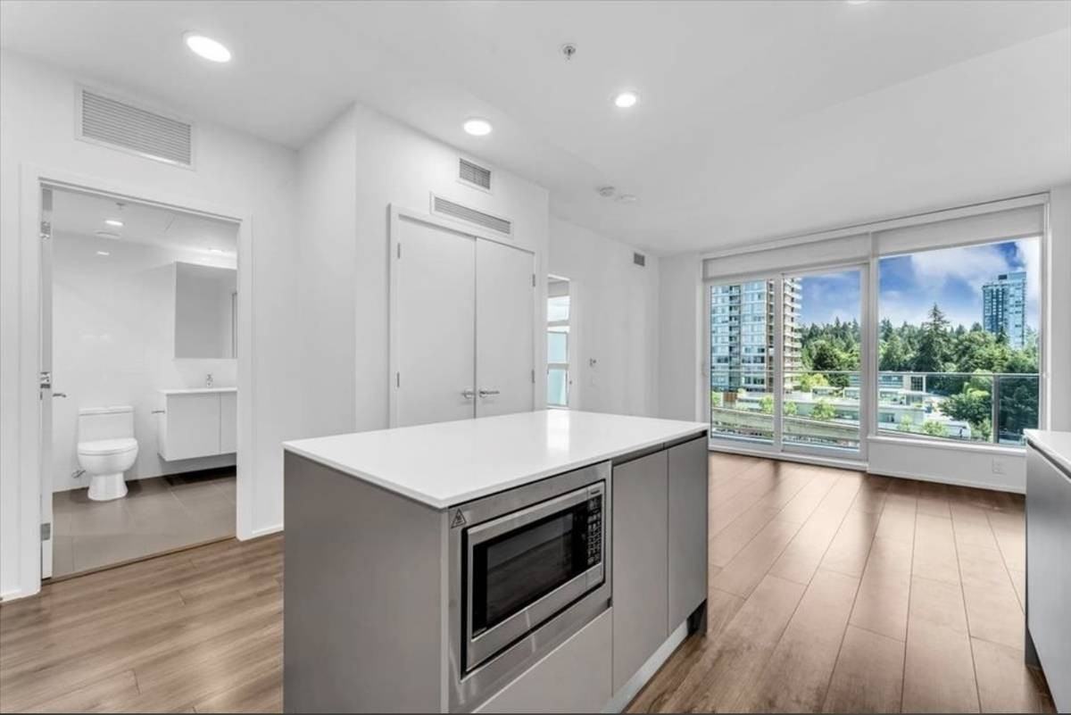 3800 Evergreen Place - Photo 3 of 17