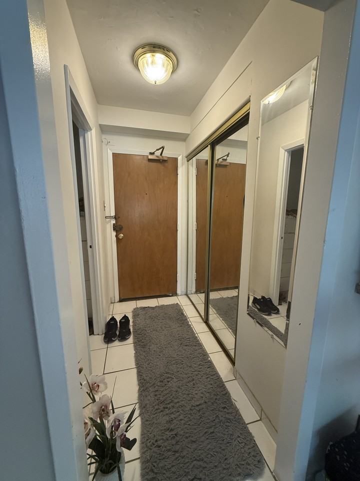 N Marine Dr & W Lawrence Ave #207 - Photo 7 of 18
