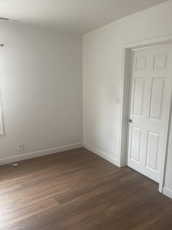 267 Southeast, #267S700 - Photo 3 of 10