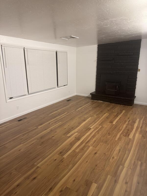 1528 Dawn Dr #1528DAWN - Photo 7 of 11