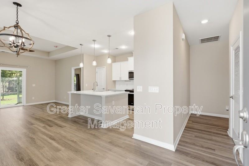 130 Danbury Ct #1 - Photo 4 of 50