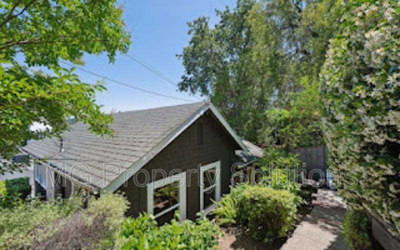 21 Humboldt Ave - Photo 3 of 30