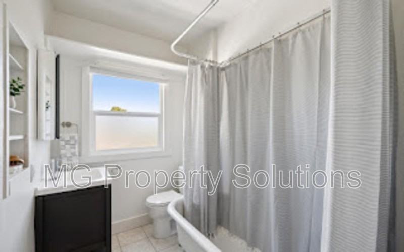 21 Humboldt Ave - Photo 7 of 30