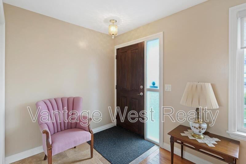 3591 Brenda Lee Rd - Photo 3 of 33