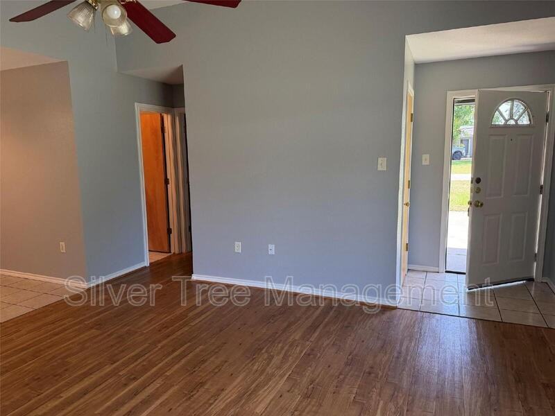 204 School House Rd - Photo 2 of 12