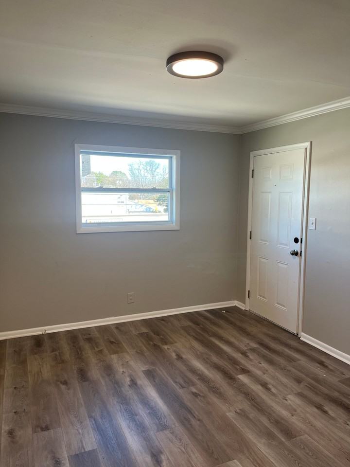 2220 Memorial Parkway Northwest - Photo 3 of 8